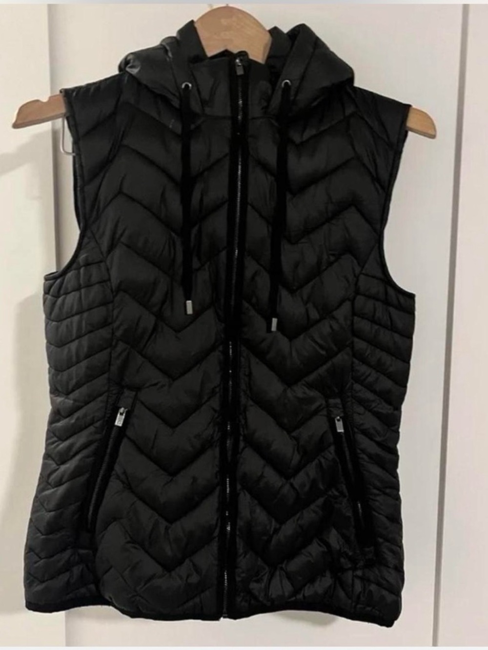 Zara Trafaluc Black Quilted Puffer Vest with Hood Full Zip NEW